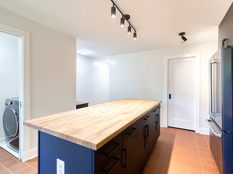 630 S Paca St — Photo 16