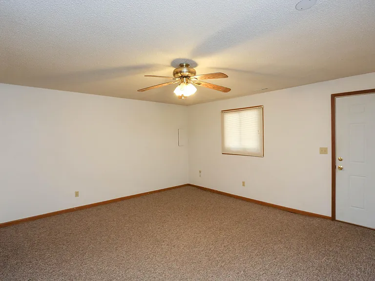 311 Foxfire Dr — Photo 18