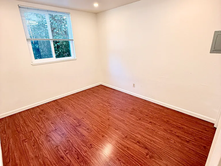 2521 Piedmont Ave #1 — Photo 13