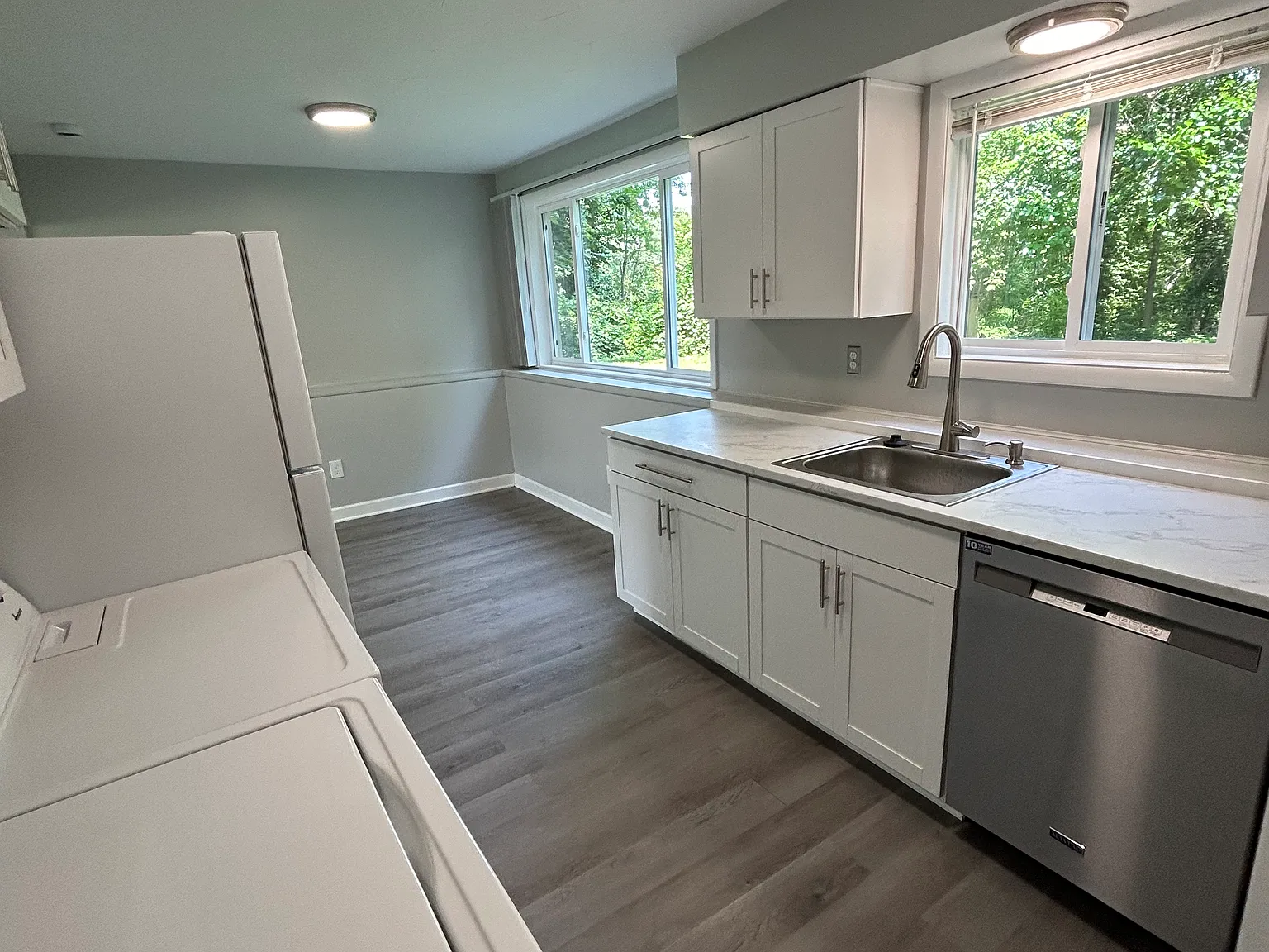 2 bed, 925 sqft, $1,500 — Photo 2
