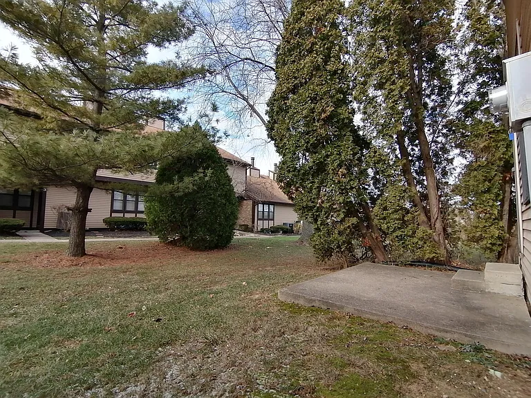 3812 Mack Rd #R — Photo 15