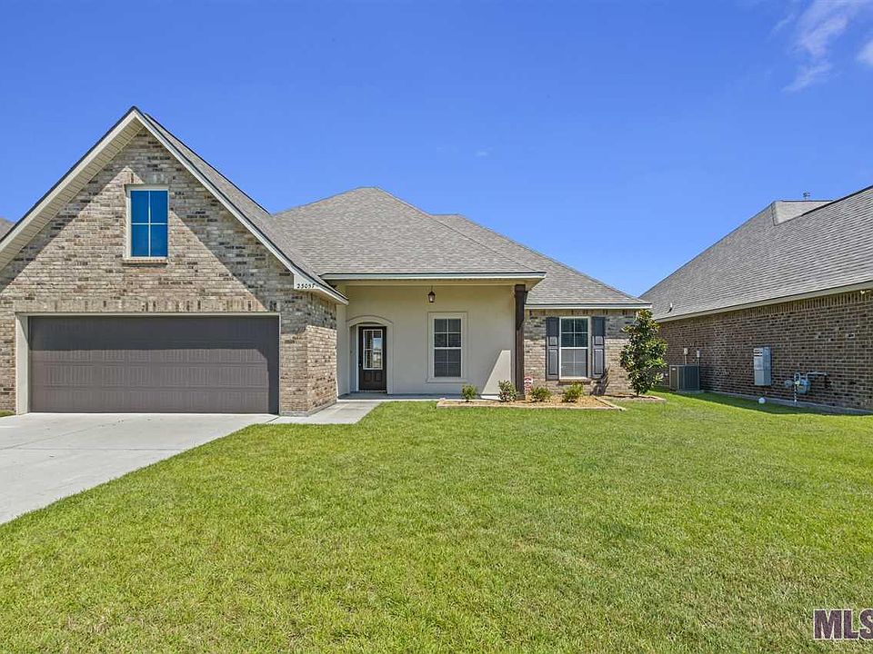 1st image of 23057 Arcwood Dr