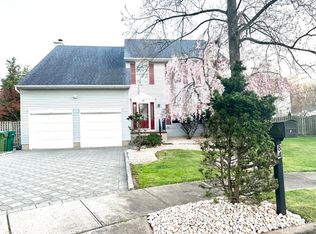 84 Alexander St, Edison, NJ 08820