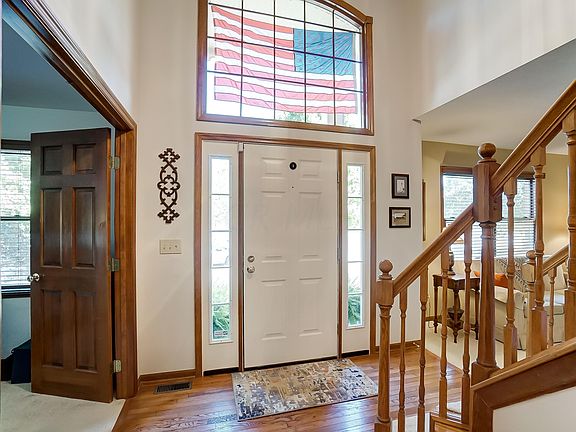 2nd image of 203 Wicklow Dr