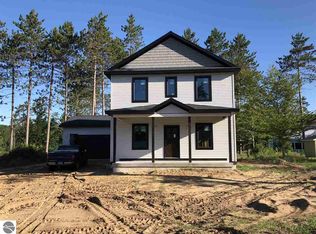 1319 Maggies Ln, Kingsley, MI 49649
