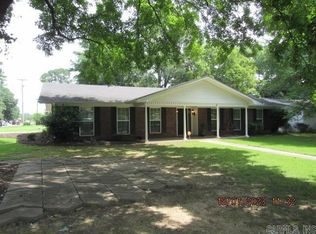 14 Colonial Dr, Conway, AR 72034
