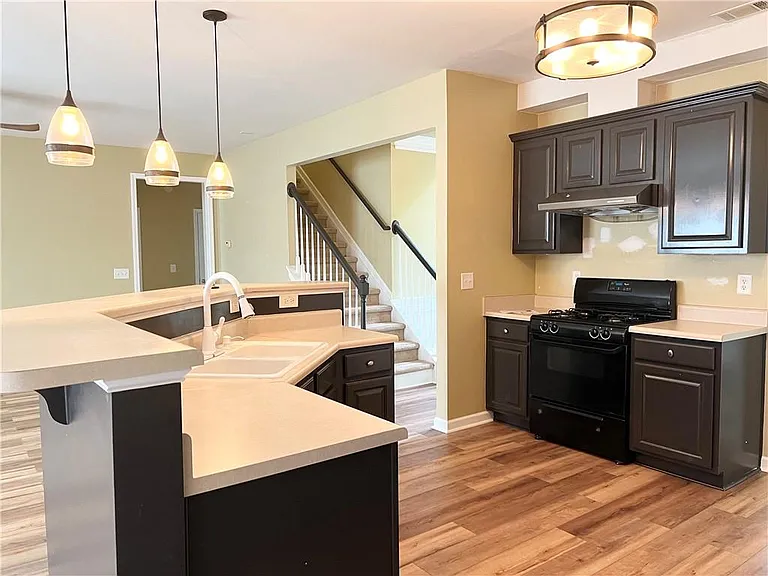 3884 Heritage Crest Pkwy — Photo 11