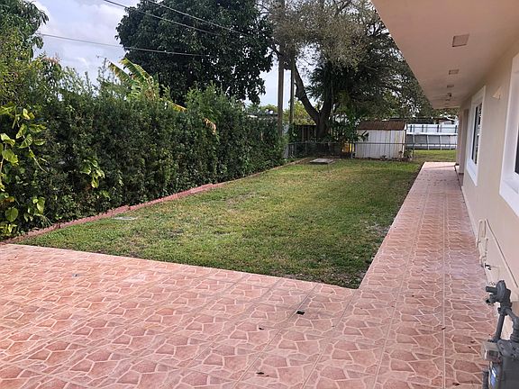 3rd image of 11535 NW 58th Ct