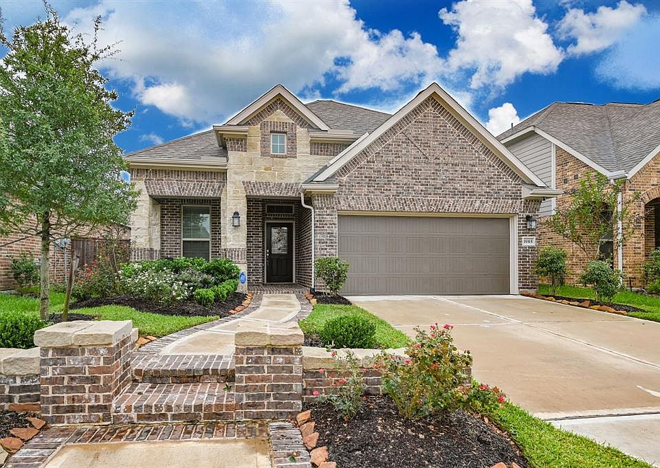 1st image of 19315 Blueberry Cedar Dr