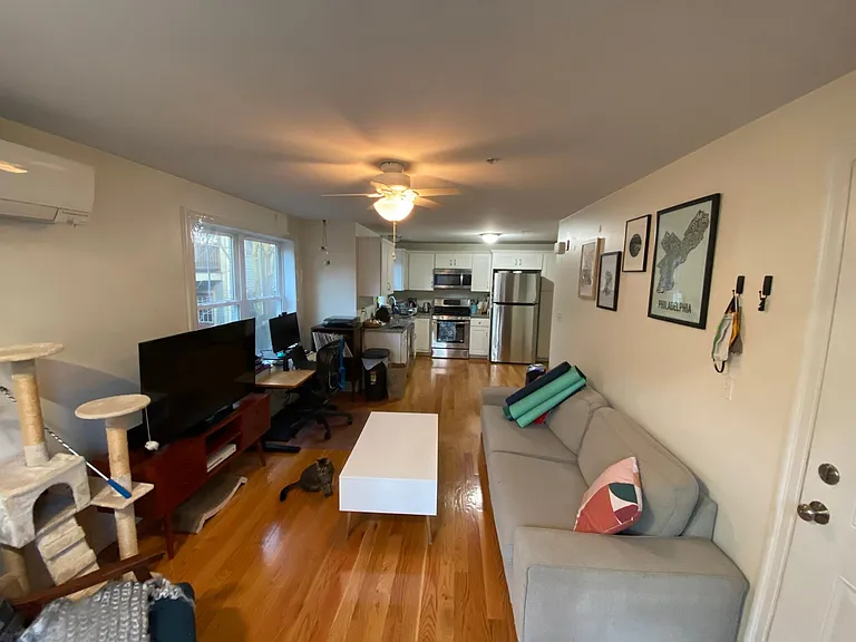24 Beacon Pl #2 — Photo 3