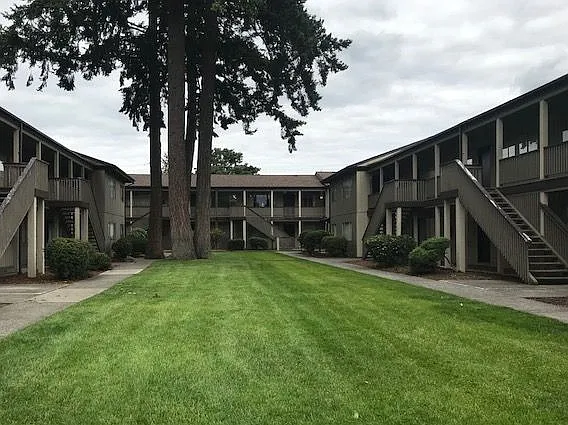 Parkwood Apartments