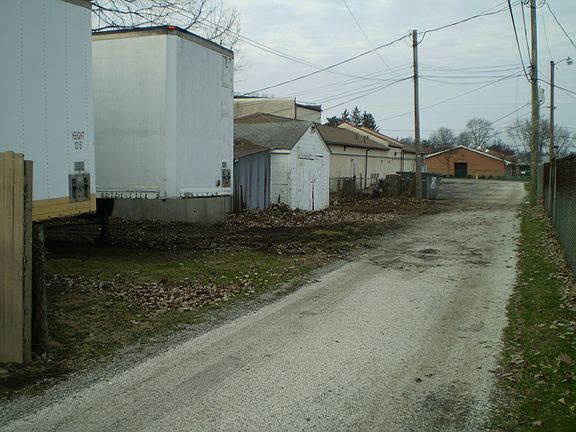 5th image of 136 And 140 S 30th St