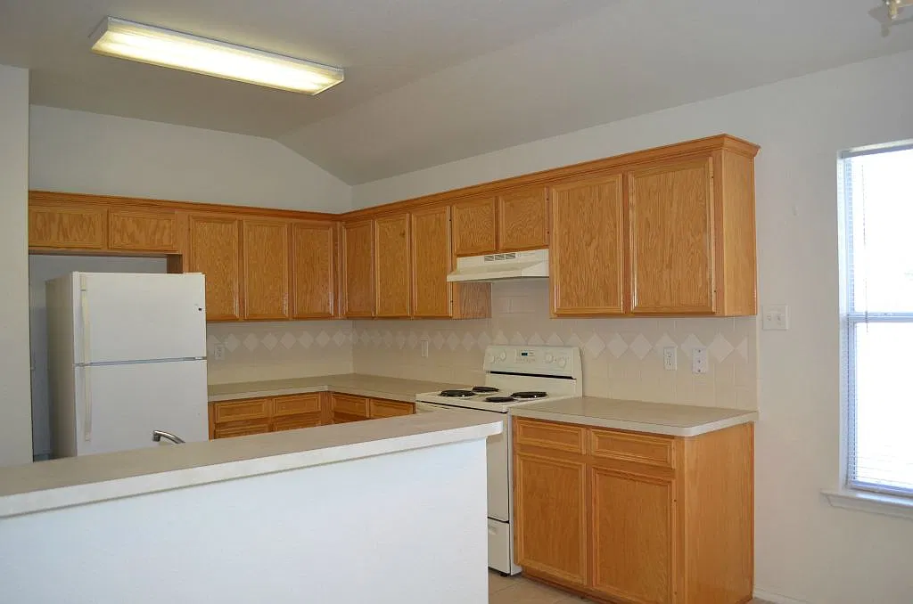 3 bed, 1627 sqft, $1,725 — Photo 4