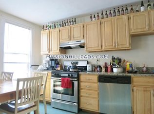74 Hillside St #3H, Roxbury Crossing, MA 02120