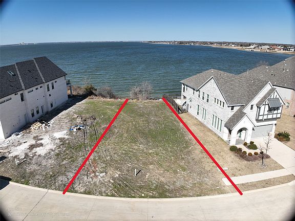 3rd image of 18100 Lakefront Ct
