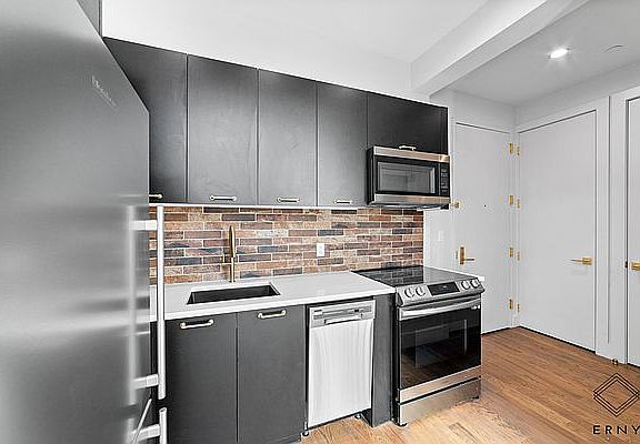 2nd image of 97 Varet St #4F