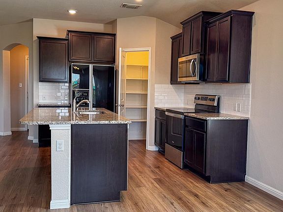 5th image of 1329 Spicewood Dr