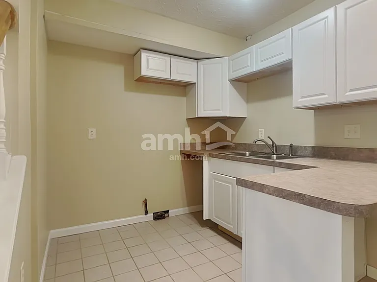 8420 Stratford Ct — Photo 19