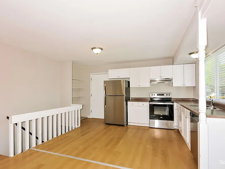 5 Elmdale Ct — Photo 2