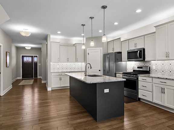 5th image of 8252 W 105th Ave
