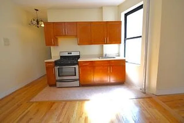 Rented by Bold New York | media 10