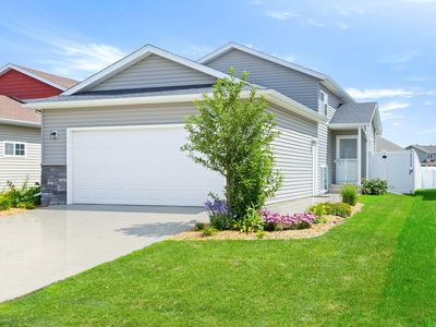 6148 35th St S, Fargo, ND, 58104