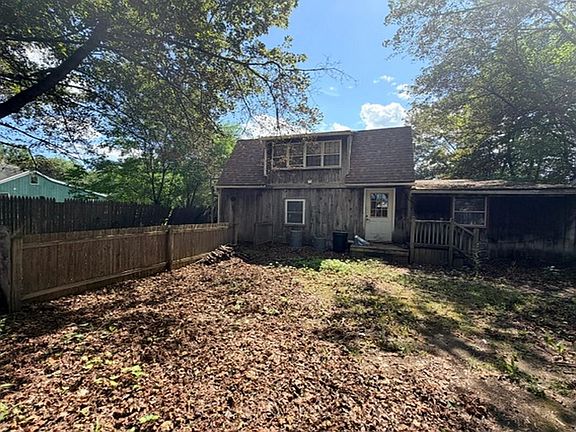 3rd image of 208 Allen Avenue