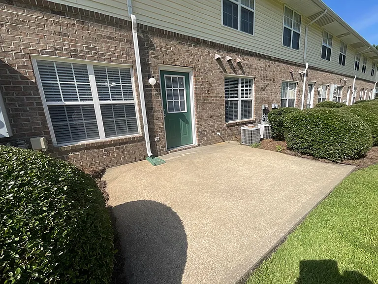 Meridian Park Apartments — Photo 40