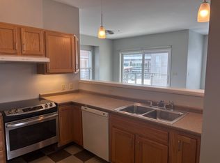 25 Crescent St UNIT 301, Portland, ME 04102