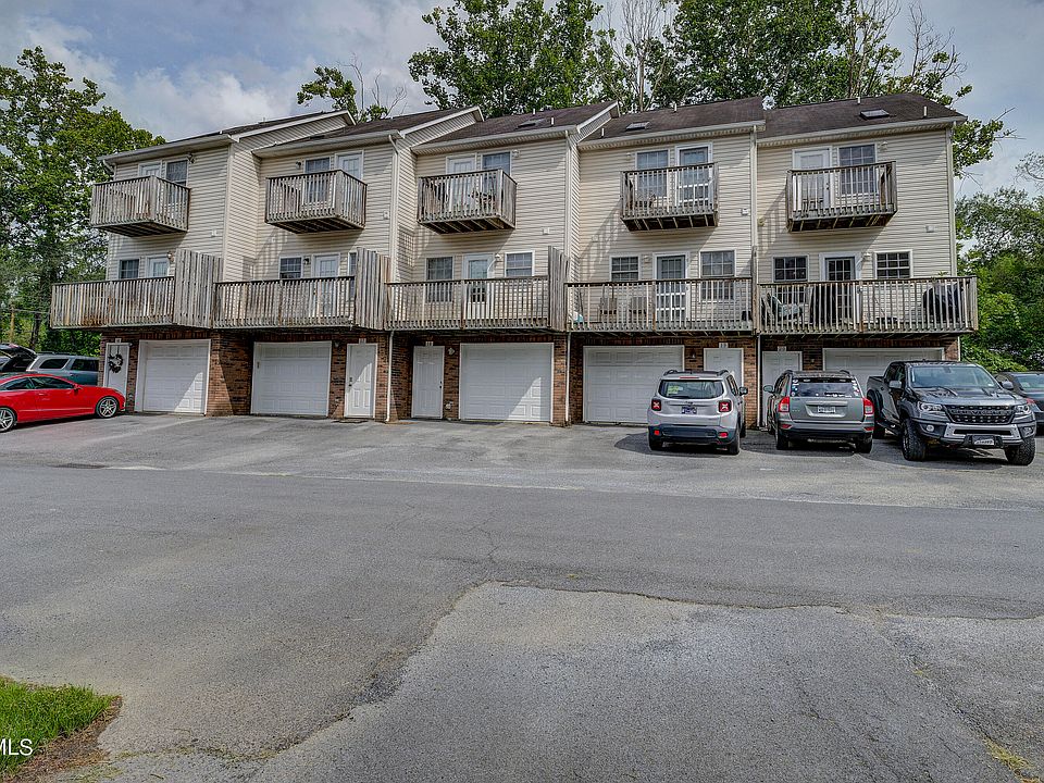 1st image of 2305 S Greenwood Dr APT 19