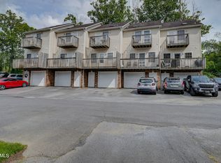 2305 S Greenwood Dr APT 19, Johnson City, TN 37604