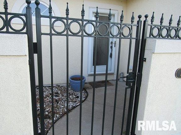 4th image of 5615 W Woodbriar Ln