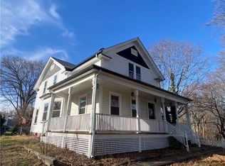 12 Coyle St, Warwick, RI 02886