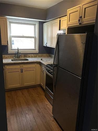1st image of 246 Kearney Ave Floor 1