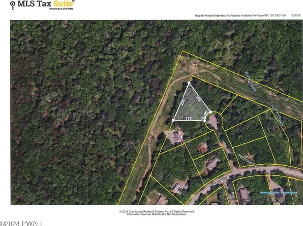 805 Palomino Ct, Hawley, PA 18428