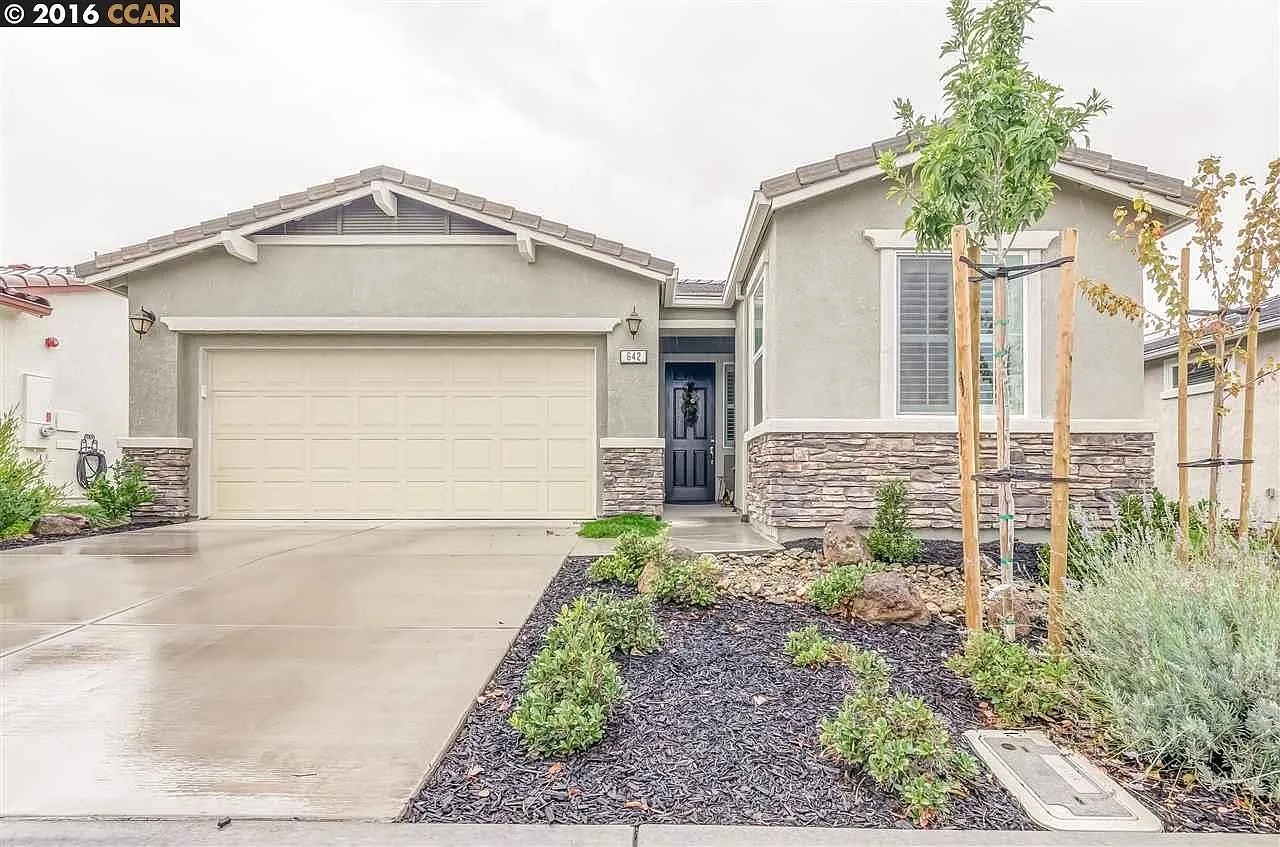 642 Sandpiper Pl photo 1