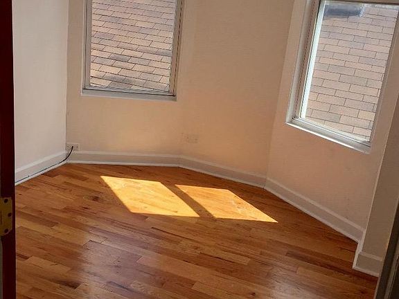 4th image of 1715 N Francisco Ave APT 3