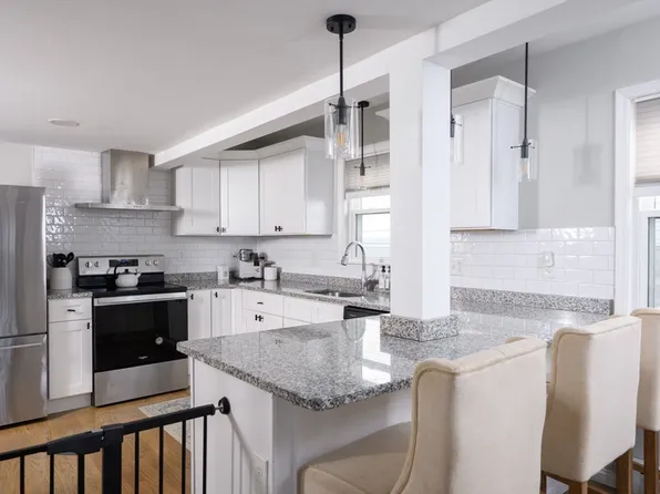 126 Turner St, Quincy, MA 02169