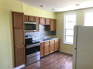 1024 1st Ave #3, Eau Claire, WI 54703