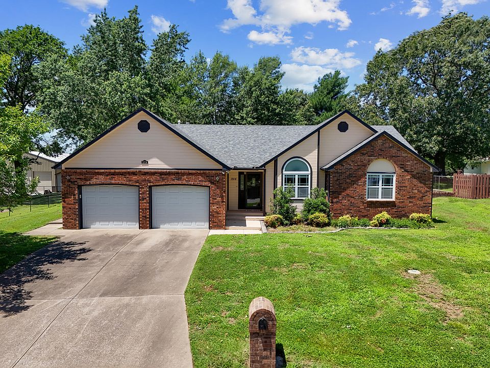 1st image of 1014 Country Side Drive