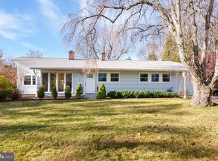 384 Walnut Ln, Princeton, NJ 08540