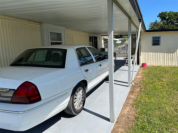 3rd image of 9585 SE 161st St