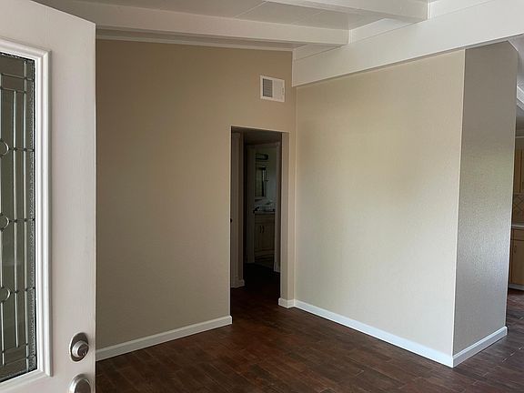 2nd image of 691 Lakehaven Dr