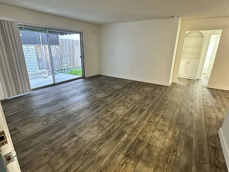 4221 4th Ave — Photo 22