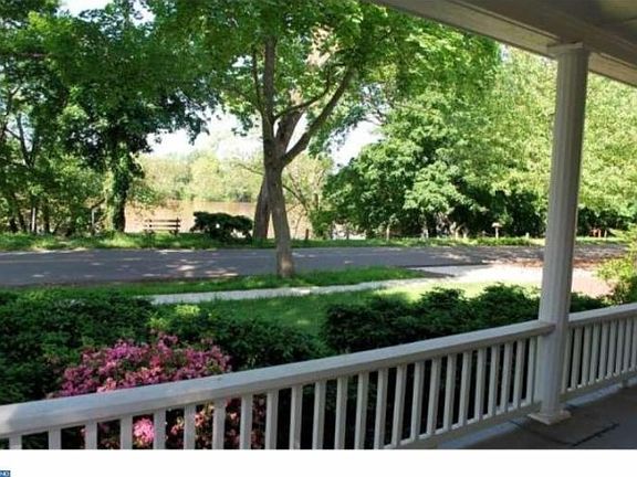 2nd image of 84 River Dr