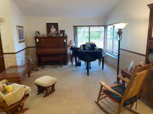 9220 SW 100th Avenue Rd, Miami, FL 33176