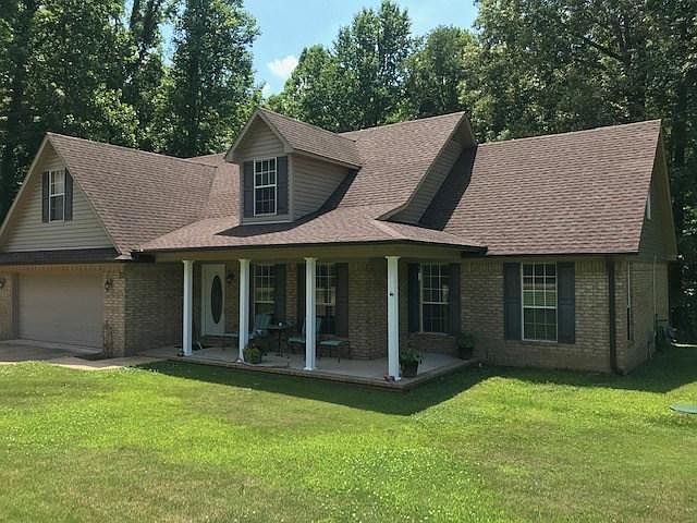 1st image of 215 Sassafras Cir