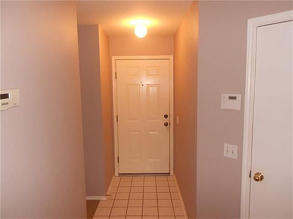 3rd image of 112 Winecup Path