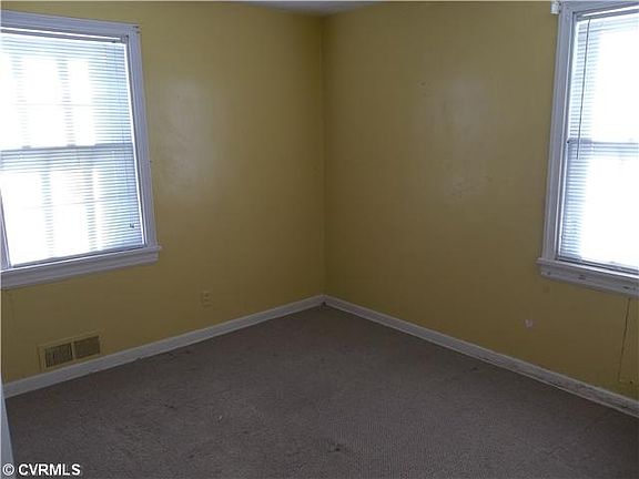 4th image of 108 W Laburnum Ave