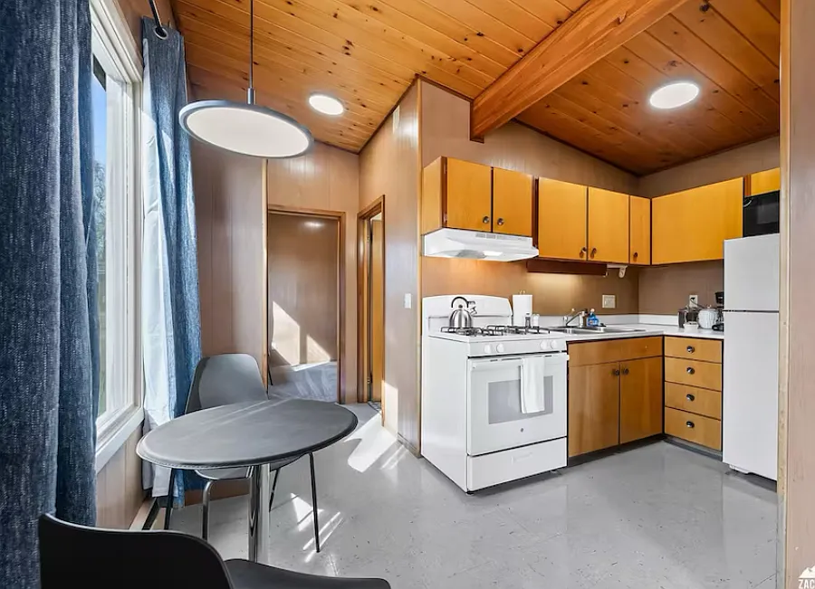 1 bed, 500 sqft, $1,800 — Photo 4